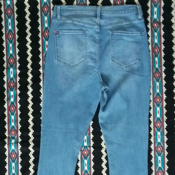 BDG 30W Twig High Rise Jeans Light Wash - Picture 3 of 10